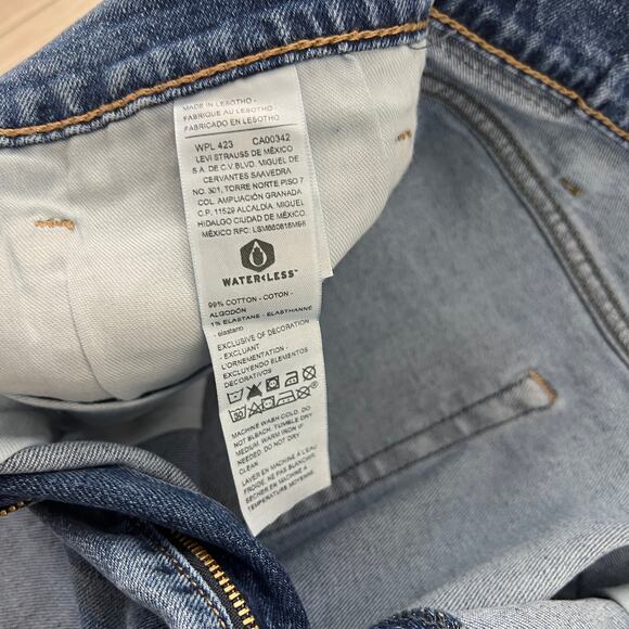 Signature by Levi Strauss & Co. Gold Label Men's Bootcut Fit Jeans 36x32 - Picture 8 of 10